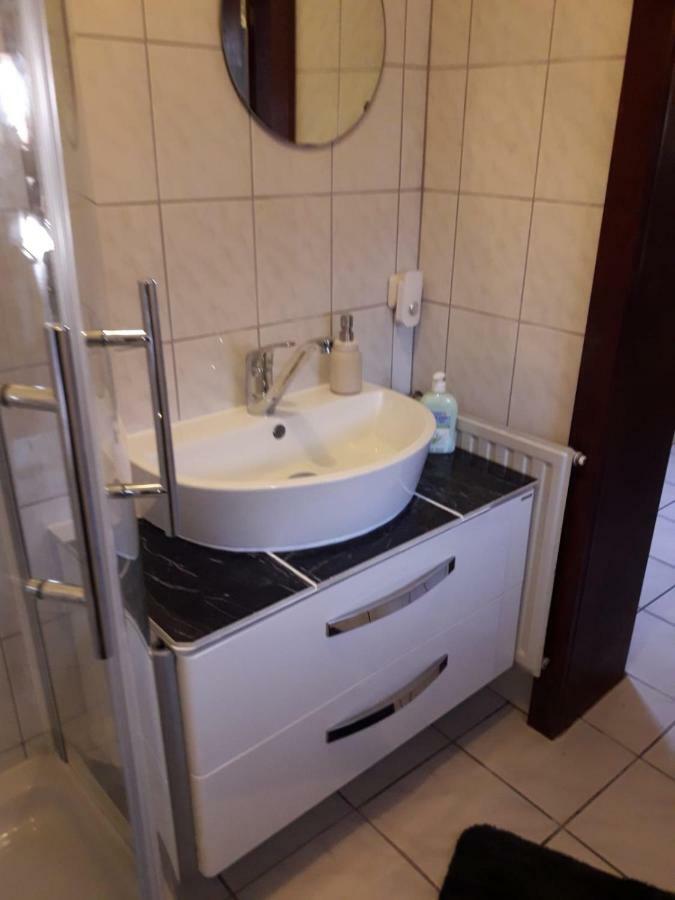 Ferienwohnung Villa Del Viola Leonardo Apartment Heinsberg  Dış mekan fotoğraf